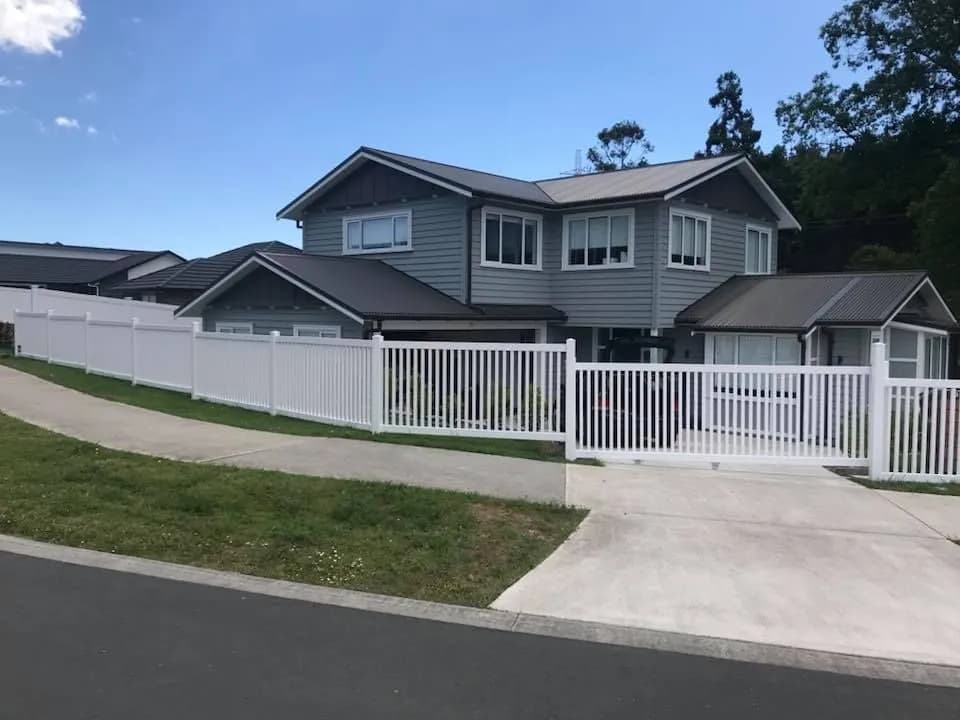 Full Service - Modern House with Fence
